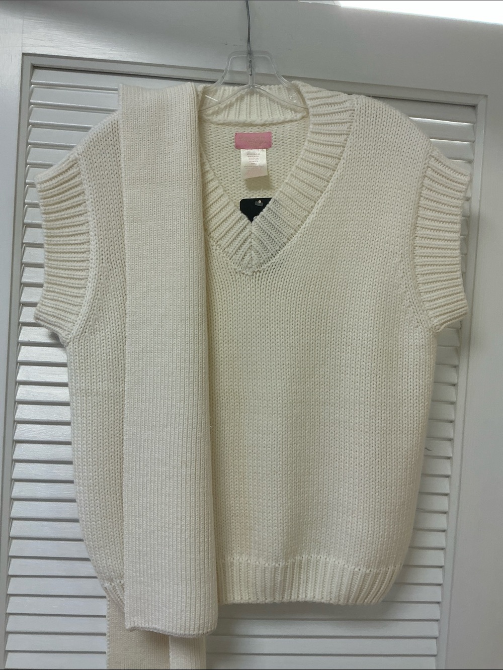 CARTER SWEATER VEST